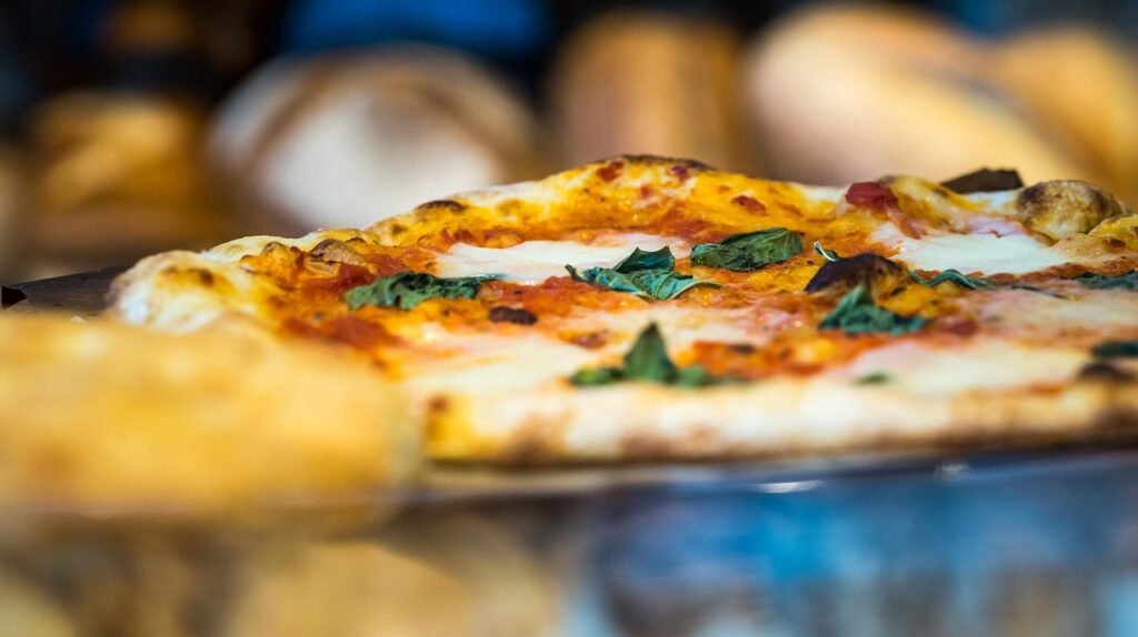 The History of Neapolitan Pizza: From Naples to Canada